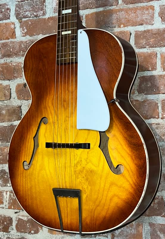 1962 Silvertone H-612  Sunburst, Built in the USA by Kay, Includes Hard Shell Case. Plays Great Ships Fast ! image 1