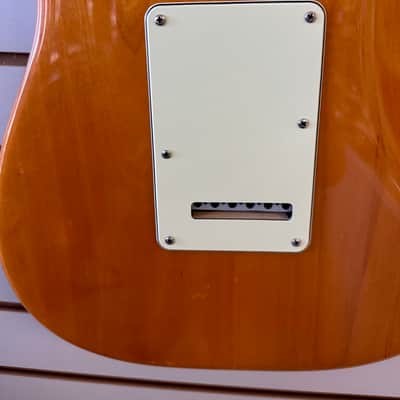 Fender American Deluxe Stratacaster 2010 - 2016 - Ages Cherry Burst image 9