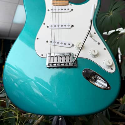 Fender 40th Anniversary American Standard Stratocaster with Maple Fretboard 1994 - Caribbean Mist image 5