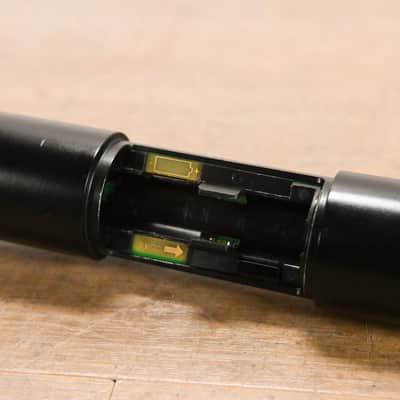 Shure UR2/BETA87C Handheld Mic Transmitter w/ Beta 87C Capsule - G1 Band CG015BM image 9