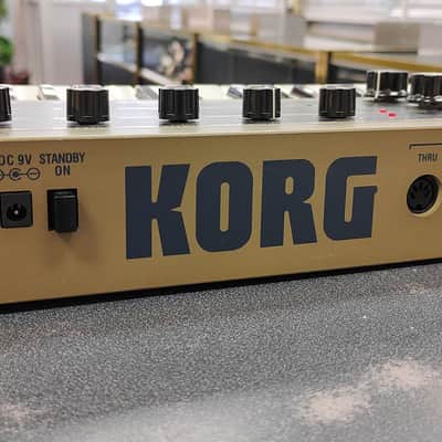 Korg MicroKORG 37-Key Synthesizer/Vocoder 2002 - 2019 - Silver image 5