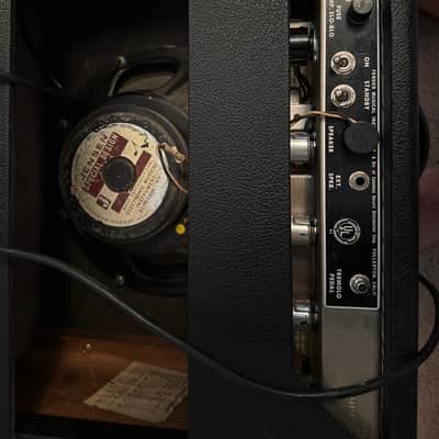 Fender Deluxe 2-Channel 20-Watt 1x12" Guitar Combo 1963 - 1966 - Black Panel image 2