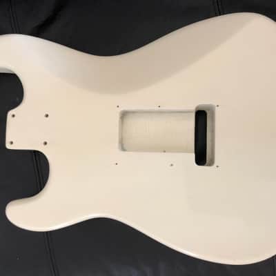 MJT Stratocaster body 2010 - Vintage white image 8