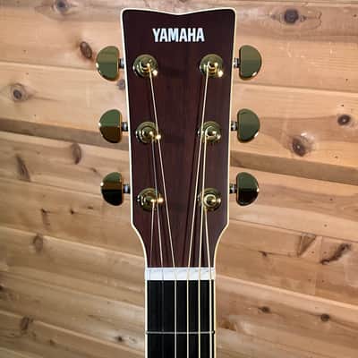 Yamaha LL16 ARE Left-Handed Acoustic Guitar - Natural image 3