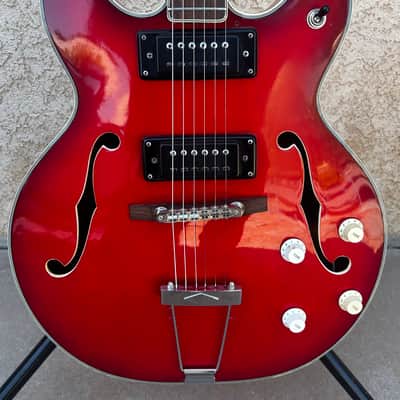 Epiphone EA-250 with Trapeze Tailpiece image 2