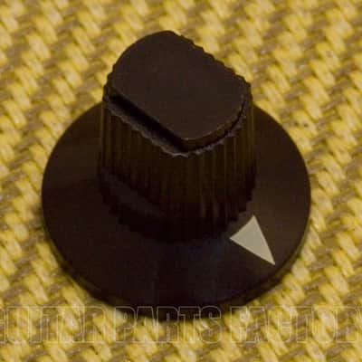 005-3615-000 Fender Brown D-Shaft Rotary Guitar Amp Knob w/ Arrow