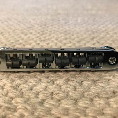 Graph Tech Resomax NV Bridge (4mm) & Tailpiece (M8) - Chrome image 2