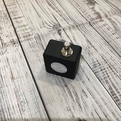 Simple Switch Effects Vertical Micro Tap Tempo image 1