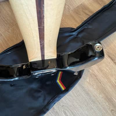 Fender Squier Bronco Bass 2007 - Black image 10