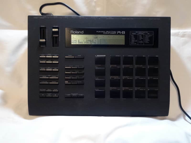 Roland R-8 Human Rhythm Composer Drum Machine image 2