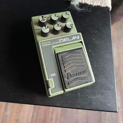 Ibanez DML Digital Modulation Delay | Reverb