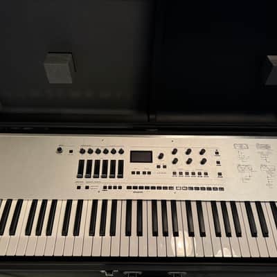 Korg Opsix SE Platinum 61-Key Altered FM Synthesizer