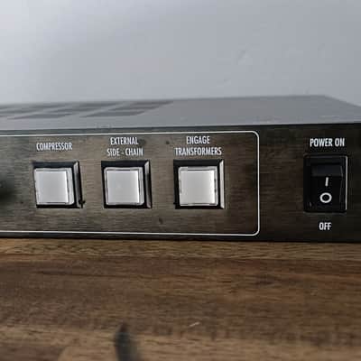 Warm Audio BUS-COMP stereo VCA Bus Compressor image 7