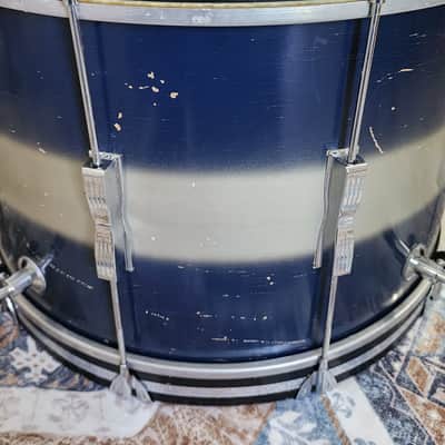 Ludwig Clubdate Spotlight 60's bass drum - Blue silver duco laquer-22x14 with Speedmaster pedal image 14
