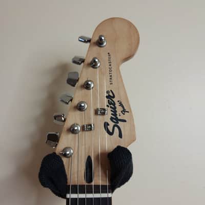 1995 Made in Korea Squier Squier Stratocaster - Black image 2