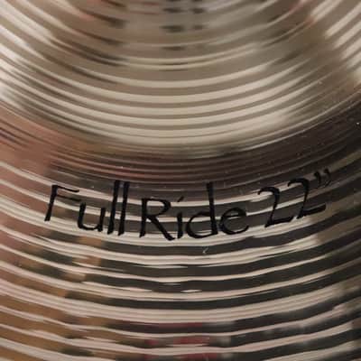 Paiste 22" Signature Full Ride Cymbal image 7
