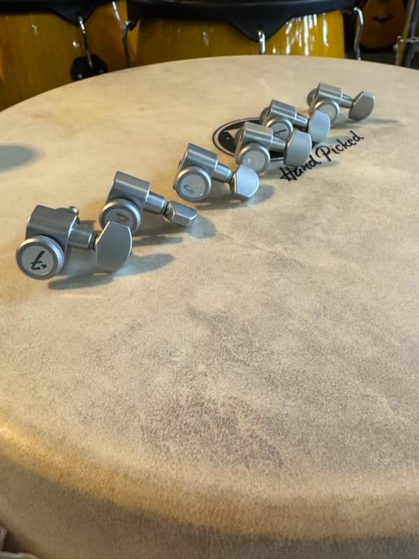 Fender Locking tuners - Brushed Chrome image 1