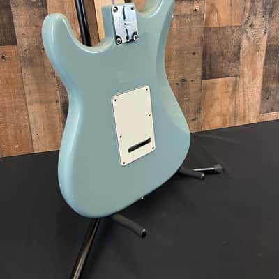 Fender American Professional Stratocaster with Rosewood Fretboard 2017 - 2019 - Sonic Grey- Electric Guitar w/Hard shell case image 10