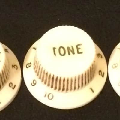 Fender Stratocaster knobs 1962 White image 9