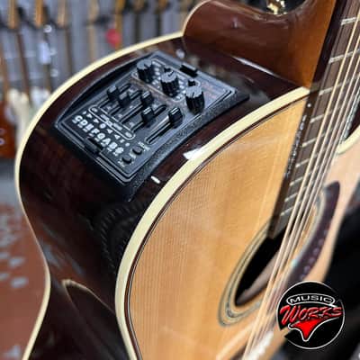 Takamine   P5 DC Dreadnought Natural image 4