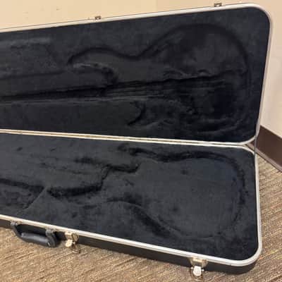 Yamaha Fitted Electric Bass Molded Case image 7
