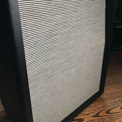Mojotone Custom 2x12 vertical (internal slant) cabinet, celestion greenback speakers, Marshall style image 3
