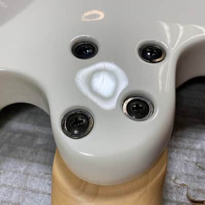 Mitchell MD200 - White - Includes Hardshell Case image 14