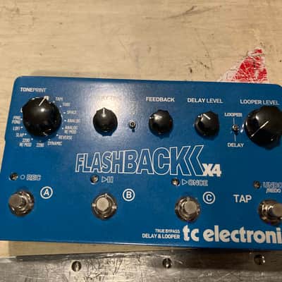 TC Electronic Flashback X4 Delay & Looper 2011 - 2019 - Blue image 1