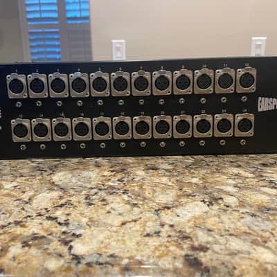 CBI Cables Earsplitter 24 channel microphone splitter image 1