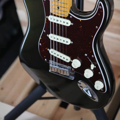 Fender American Ultra Stratocaster with Maple Fretboard - Texas Tea image 9