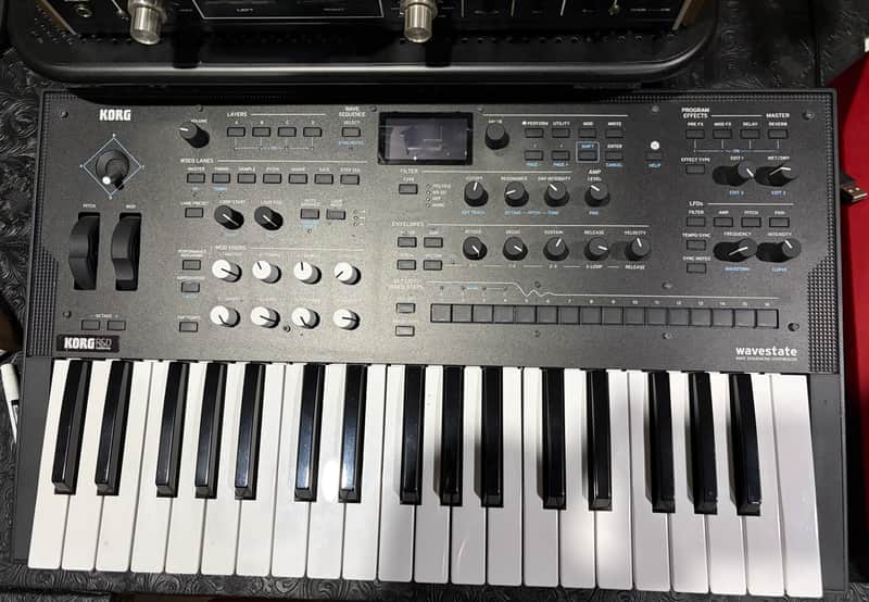 Korg Wavestate 37-Key Wave Sequencing Synthesizer 2020 - 2023 - Black image 1