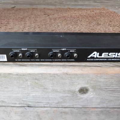 Alesis m-eq230 equalizer image 4
