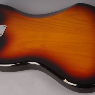 Fender Japan '62 Jaguar Reissue - 1998 - CIJ - Sunburst image 14