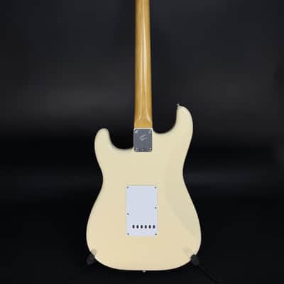 Fender Vintera III Late '60s Stratocaster - Olympic White image 6