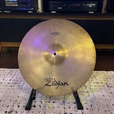 Zildjian 18” Thin Crash Avedis 1999 (1442 Grams) image 1