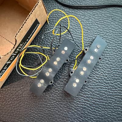Fender Jazz Bass pickups MIM 2000s - Black image 1