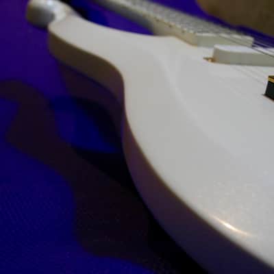 Prince Pearl White Cloud Schecter Diamond Series image 18