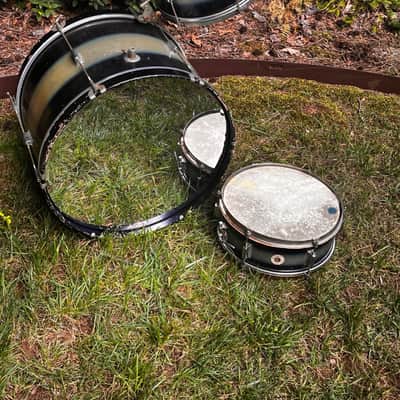 Kent 3pc Drum Kit in Black/Gold Duco 1950’s image 2