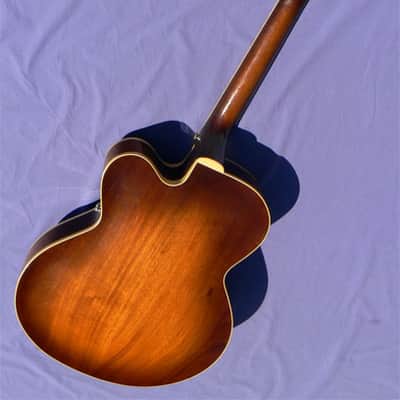 1993 Heritage Eagle: Rare Model, All Carved 17" Body, US Pro Quality, Best Buy! image 4