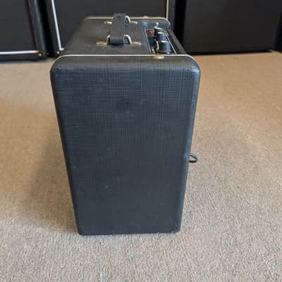 Supro 1808 Blues King 8 1-Watt 1x8" Guitar Combo image 4