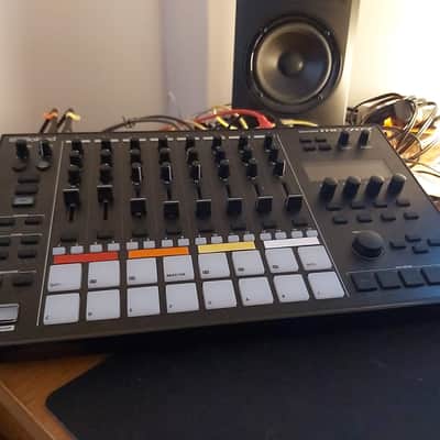 Roland MC-707 Groovebox 2019 - Present - Black image 7