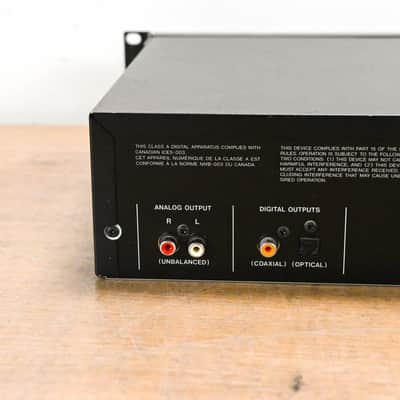 TASCAM CD-200i Rackmountable CD Player with iPod Dock CG014RT image 8