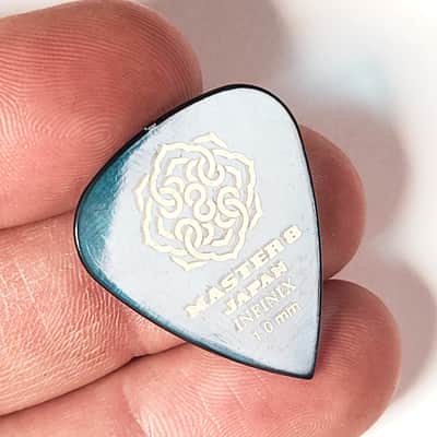Master 8 Japan Infinix 351 Guitar Picks Heavy 1.0mm 6-Pack image 3