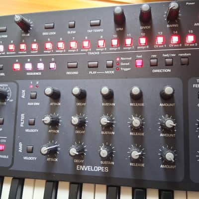 Sequential Pro 3 with Decksaver 37-Key 3-Voice Monophonic / Paraphonic Synthesizer image 6