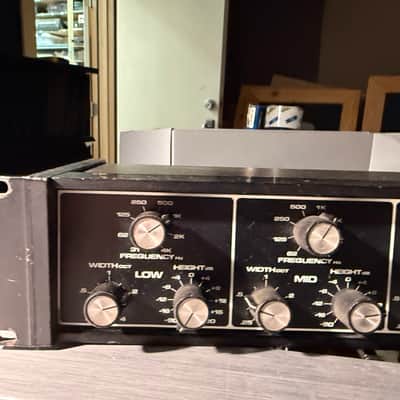 Moog MKPE Three Band Parametric Equalizer 1970s - Black image 3