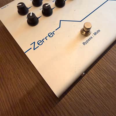 Diezel Zerrer 2-Channel Preamp 2010s - White Bild 2