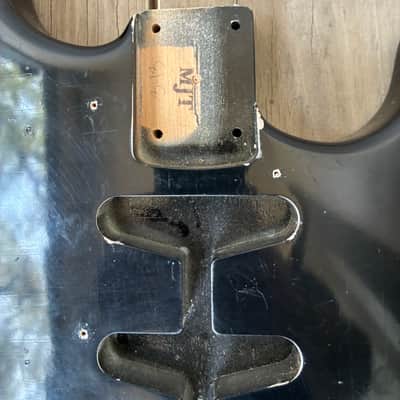 MJT Stratocaster body vintage style SSS - Black nitro over surf green metallic partsCaster project image 3