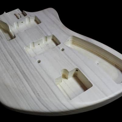 Meteora jazzmaster body image 2