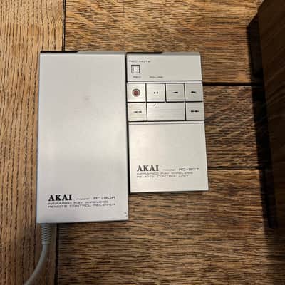 Akai GX-747 2-Channel 4-Track Tape Recorder + Remote, Manuals & Maxell UD 35-180 Tape Bundle image 9