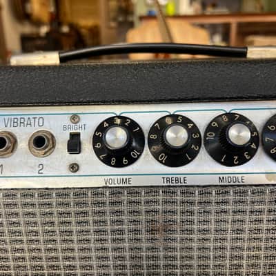 Vintage 1980 Fender Super Reverb Silverface 70 W 4x10" Guitar Combo Tube Amplifier w foot switch image 10